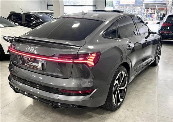 AUDI E-TRON ELÉTRICO SPORTBACK PERFORMANCE QUATTRO